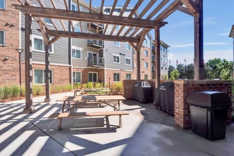 WaterWalk Extended Stay by Wyndham Charlotte - Arrowood — photo 4