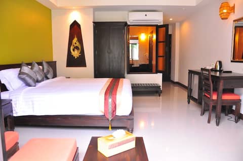 Navatara Phuket Resort — hotel room