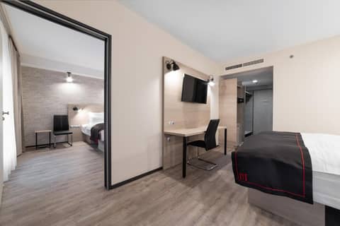 DORMERO Hotel Budapest — hotel room