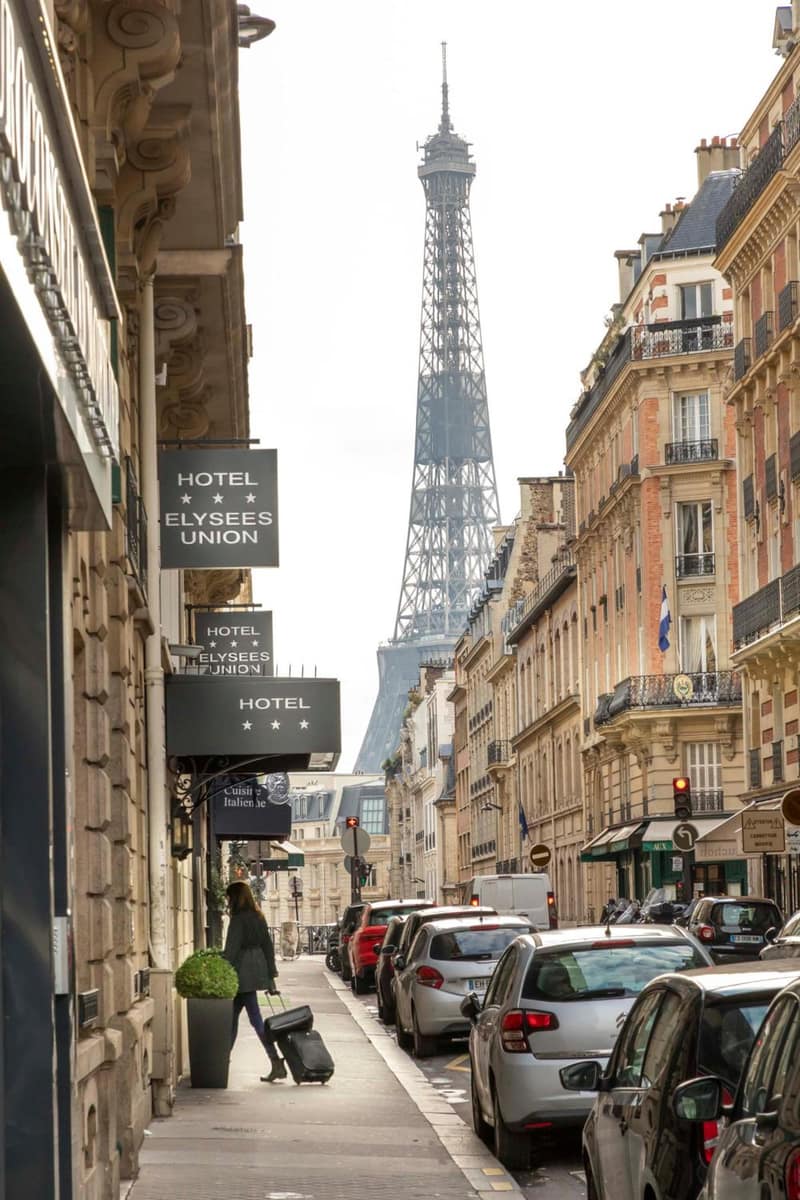 Elysées Union — building