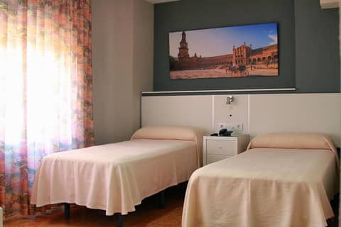 Apartamentos Resitur — hotel room