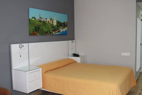 Apartamentos Resitur — hotel room