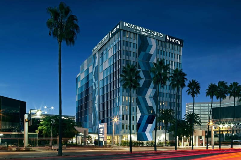 H Hotel Los Angeles, Curio Collection By Hilton — building