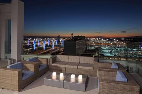 H Hotel Los Angeles, Curio Collection By Hilton — roof