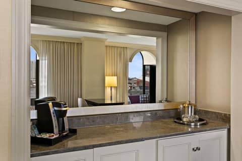 The Royal Sonesta Harbor Court Baltimore — photo 6