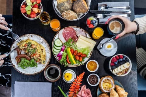 Clarion Hotel Copenhagen Airport — dining