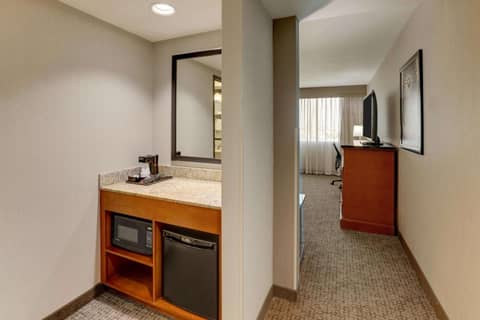 Drury Inn & Suites Phoenix Airport — photo 2