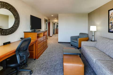 Drury Inn & Suites Phoenix Airport — photo 3