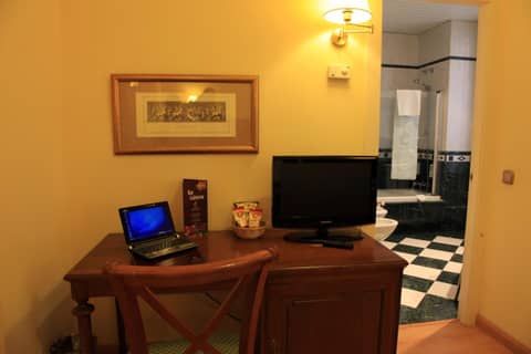 Hotel Cervantes — photo 8