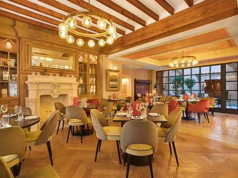 Hotel Gloria de Sant Jaume — dining