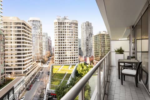 Hyatt Vancouver Downtown Alberni — photo 8