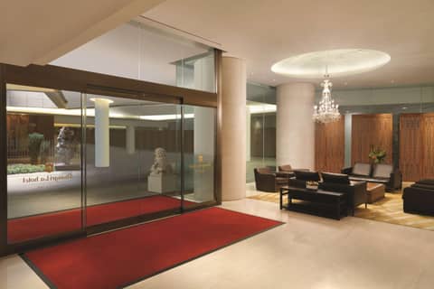 Hyatt Vancouver Downtown Alberni — recepcion & lobby