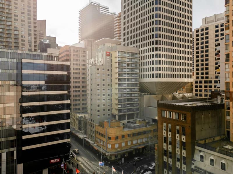 ibis Sydney World Square — building