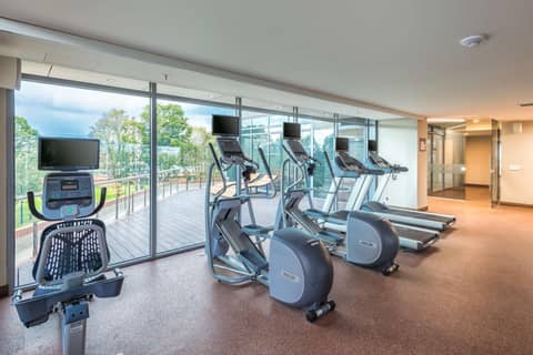 Hilton Garden Inn Bogota Airport — activities & amenities