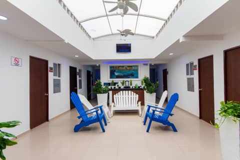 Azuán Suites Hotel By GEH Suites — recepcion & lobby