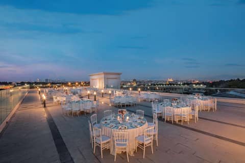Doubletree By Hilton Istanbul Topkapi — roof