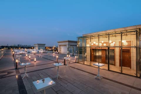 Doubletree By Hilton Istanbul Topkapi — roof