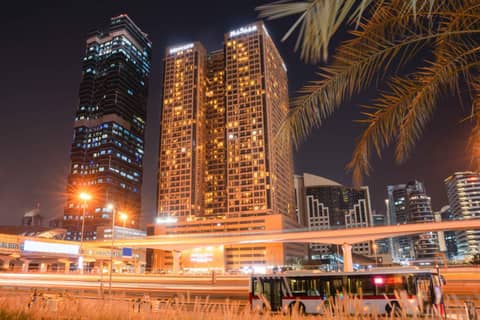 Mercure Hotel Apartments Dubai Barsha Heights — hotel building