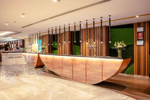Mercure Hotel Apartments Dubai Barsha Heights — hotel reception