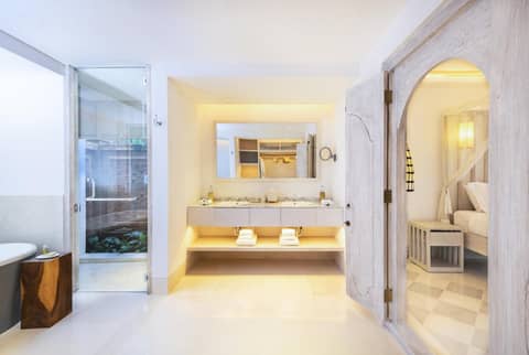 COMO Uma Ubud — bathroom
