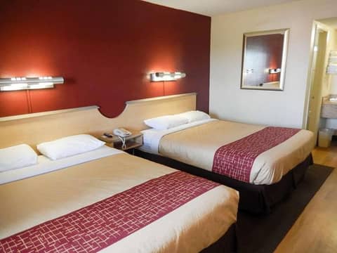 Travelodge by Wyndham San Antonio Lackland AFB North — photo 6
