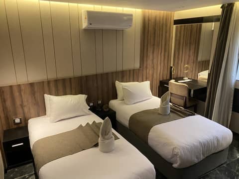 The View Delta Hotel — hotel room