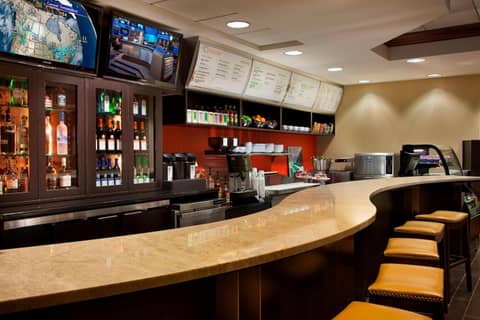 Courtyard by Marriott Toronto Airport — dining