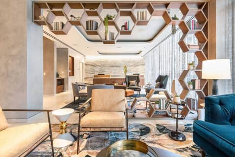 Le Meridien Essex Chicago — lounge