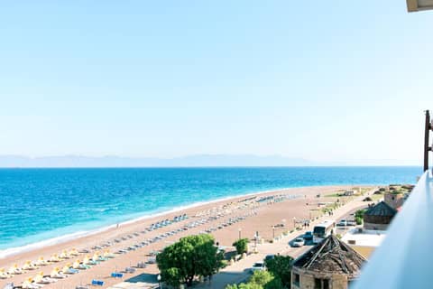 Hotel Riviera — balance & terrace