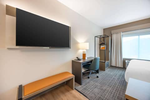 Comfort Inn & Suites Nashville Bellevue — photo 7