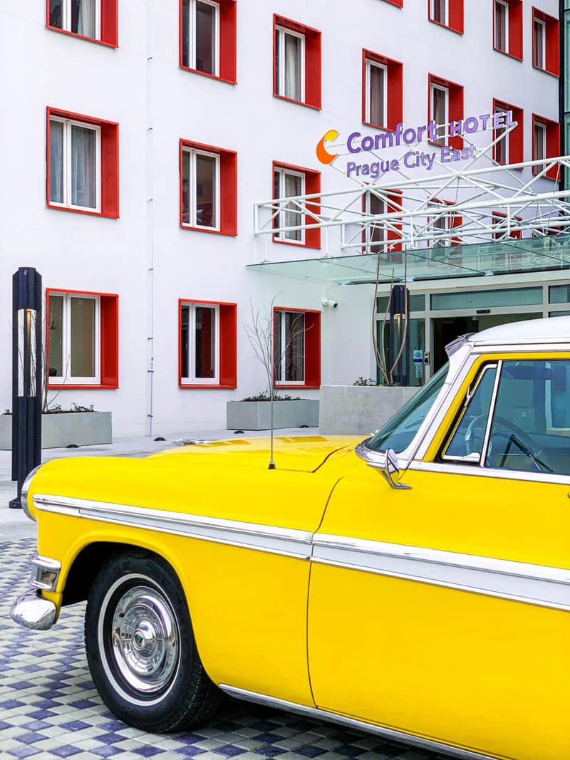 Comfort Hotel Prague City — building