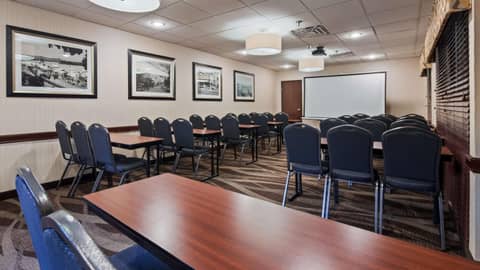 Best Western Plus Galleria Inn & Suites — photo 8