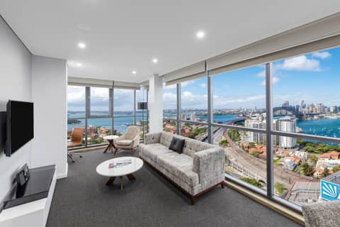 Meriton Suites North Sydney — hotel room