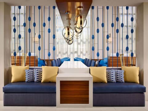Sonesta ES Suites Houston Galleria — lounge