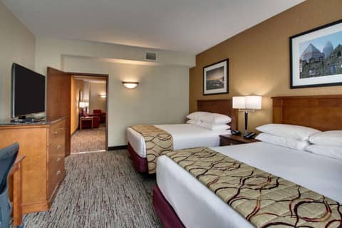 Drury Inn & Suites Charlotte Northlake — photo 3