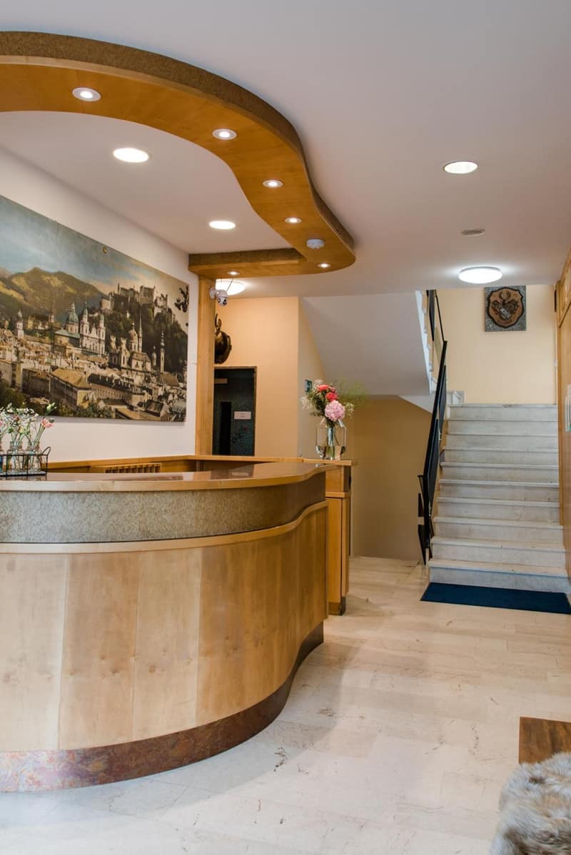 Hotel Drei Kreuz - Self Check In — recepcion & lobby