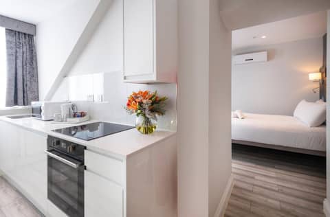 Spark by Hilton London Chiswick — kitchen