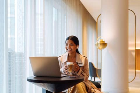 Hyatt Regency London Stratford — hotel room