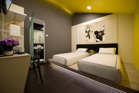 Venue Hotel — photo 2