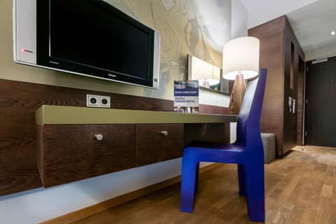 Standard Twin Room — the supplier's photograph