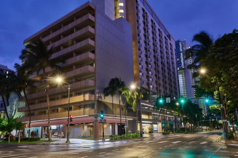 Waikiki Malia — building