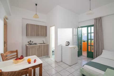 Portokali Apartments — hotel room
