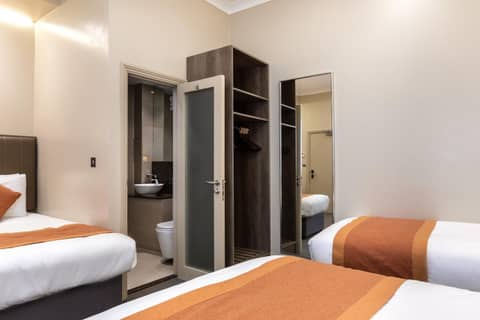 Sidney Hotel London-Victoria — hotel room
