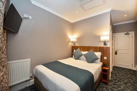 Park Avenue Bayswater Inn Hyde Park — hotel room