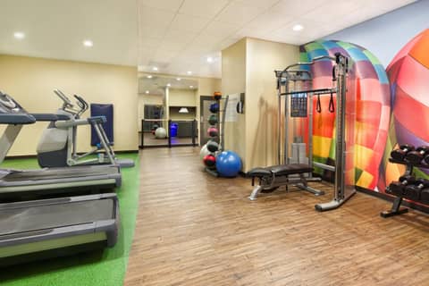 Hotel Indigo Cleveland Beachwood by IHG — photo 4
