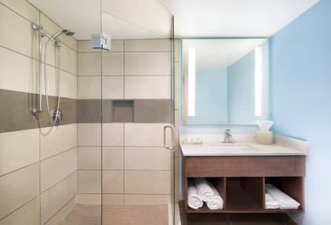 Hotel Indigo Cleveland Beachwood by IHG — photo 7