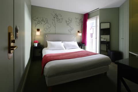 Hôtel Orchidée — hotel room