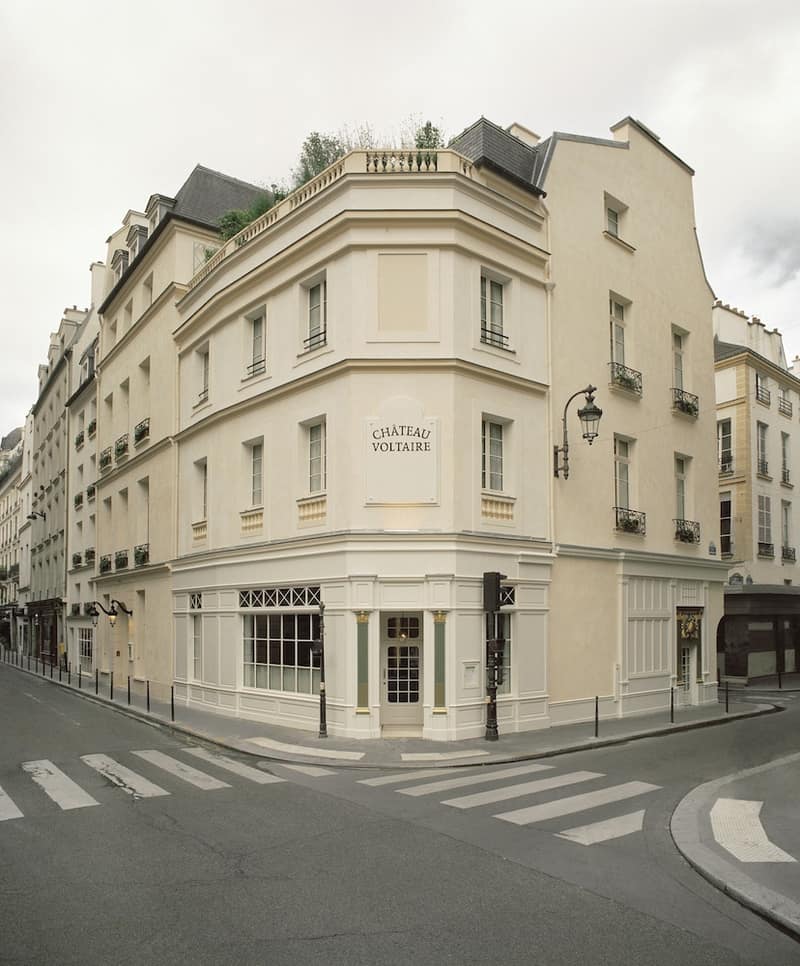 Hôtel Château Voltaire — building