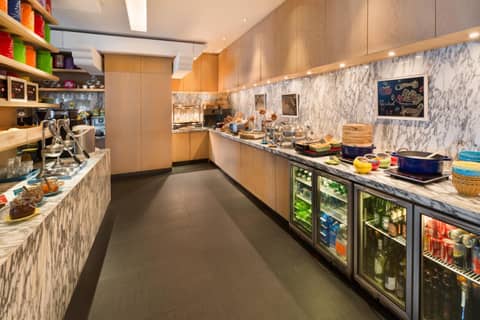 Hotel Indigo Shanghai On The Bund by IHG — photo 2