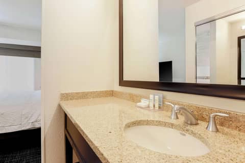 Hampton Inn & Suites Denver Tech Center — photo 2